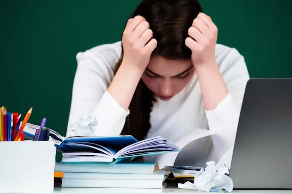 مدیریت انرژی و پیشگیری از فرسودگی در معلمان زبان