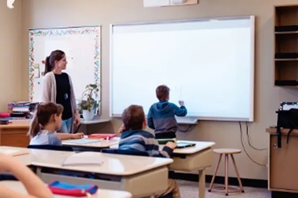 مزایا و معایب استفاده از یادگیری عمیق در آموزش زبان